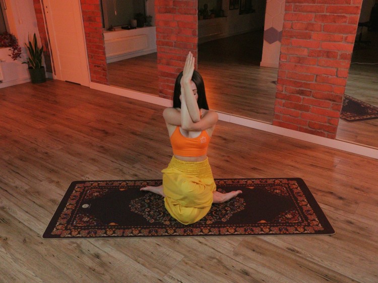 Mata do jogi Shiva – organiczna juta • antypoślizgowa • trwała — Odkryj mistyczną elegancję dzięki macie do jogi Shiva