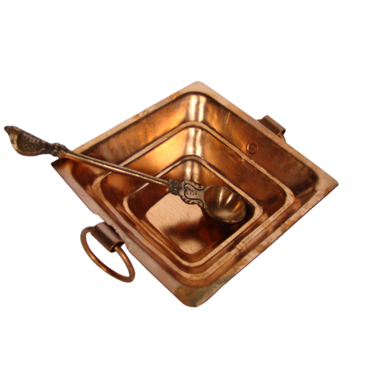 Mały Havan Kund - miedziane palenisko do Havan, Homa, Agnihotry — Havan Kund to tradycyjne miedziane palenisko