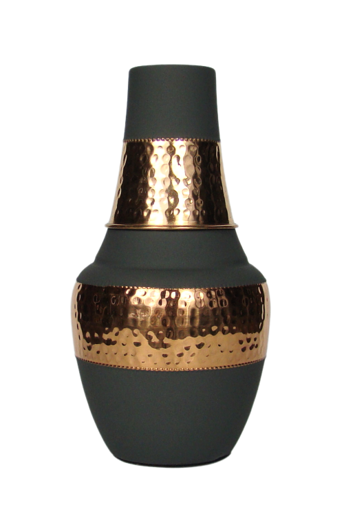 Miedziana karafka do wody z kubkiem INDYJSKIE PRODUKTY